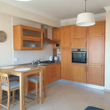 Daire Oura T1 Coral , Close To The Strip, Swimming Pool, Wi Fi, A/c