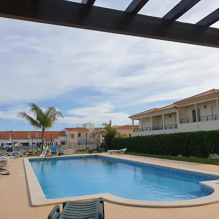 Oura T1 Coral , Close To The Strip, Swimming Pool, Wi Fi, A/c Appartement