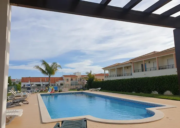 Oura T1 Coral , Close To The Strip, Swimming Pool, Wi Fi, A/c Lejlighed