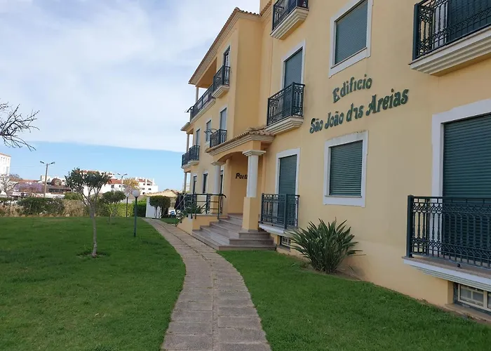 Oura T1 Coral , Close To The Strip, Swimming Pool, Wi Fi, A/c * Albufeira